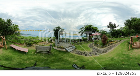 北の恋人岬の夏景色　VR 128024255