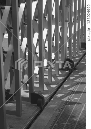 ゲート　門 128024990