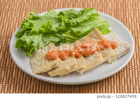 蒸し豚にピリ辛みそダレ 蒸し豚にピリ辛みそダレ 128027438