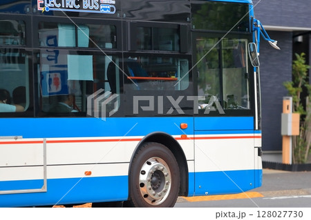 路線バス 128027730