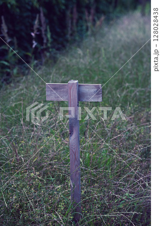 空き地の立て看板 空き地の立て看板 128028438