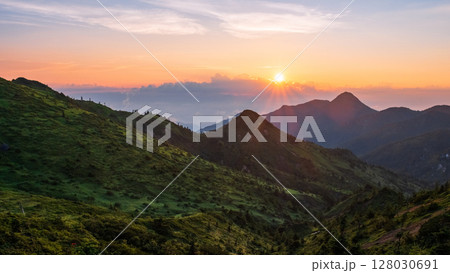 志賀草津道路・夕景 128030691