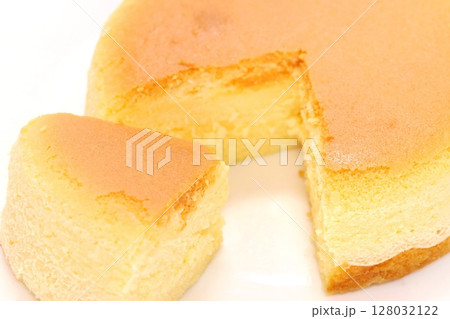 チーズケーキ カット 断面 明るい背景 チーズケーキ カット 断面 明るい背景 128032122