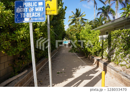 ハワイ　ラニカイビーチ 128033470