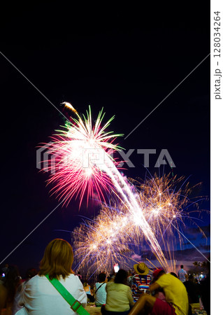 ハワイ ヒルトンの花火 ハワイ ヒルトンの花火 128034264