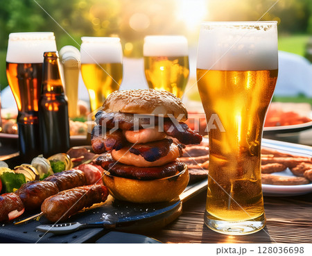バーベキューでビール バーベキューでビール 128036698
