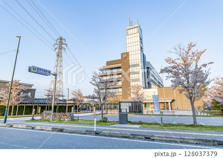 滋賀県長浜市　長浜市役所 128037379