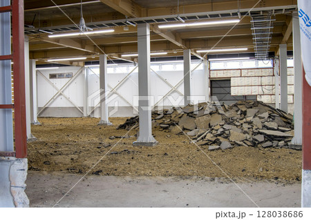 工場・倉庫のリフォーム工事 128038686