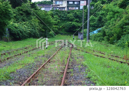 津軽鉄道の終着駅 津軽中里駅の終端部 津軽鉄道の終着駅 津軽中里駅の終端部 128042763