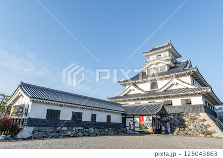 滋賀県長浜市　長浜城（長浜城歴史博物館） 128043863
