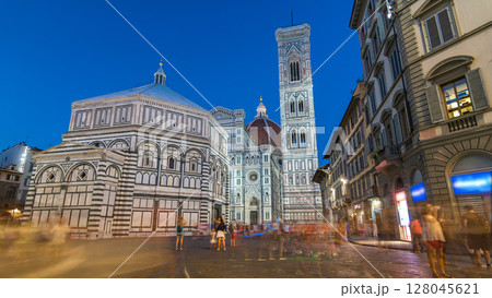 Basilica di Santa Maria del Fiore and Baptistery San Giovanni in Florence day to night timelapse 128045621