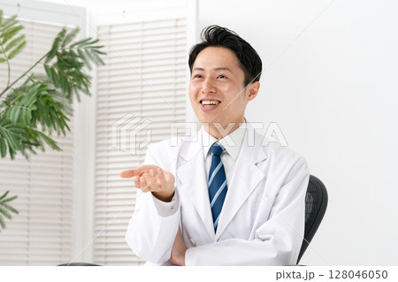 白衣の男性 医療 白衣の男性 医療 128046050