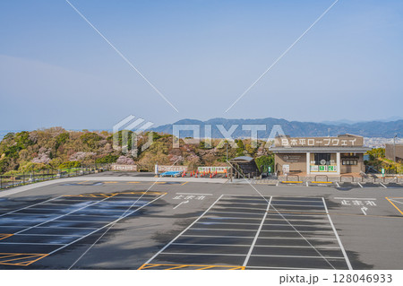 静岡市にある朝の日本平ロープウェイの風景(静岡県) 128046933