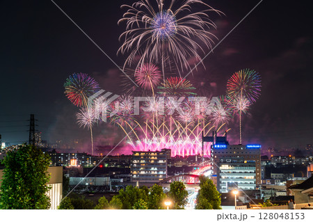 《東京都》東京競馬場花火・2025 128048153