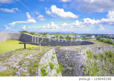 世界遺産・座喜味城 128048198