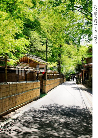 京都を涼む夏の風物詩… 京都・貴船【川床】 128049677