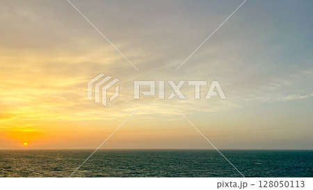 カリブ海の夕焼け 128050113