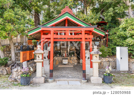 越木岩神社の境外末社　苦楽園神社　西宮市苦楽園 128050988