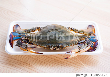 ワタリガニ ワタリガニ 128053177