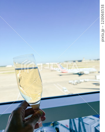 ダラスのラウンジ 128068538