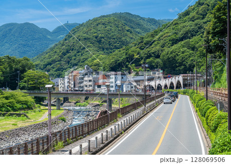 《神奈川県》箱根湯本・温泉街 《神奈川県》箱根湯本・温泉街 128069506