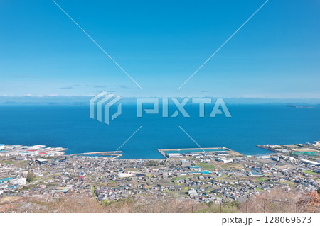 【具定展望台より四国中央市を一望】 愛媛県四国中央市寒川町 128069673