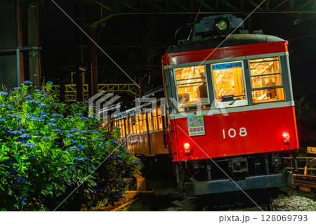 《神奈川県》あじさい電車・箱根登山鉄道 128069793