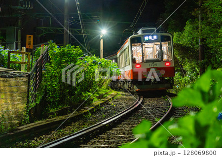 《神奈川県》あじさい電車・箱根登山鉄道 128069800