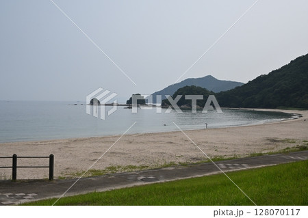 海開き前の須美江海水浴場 128070117