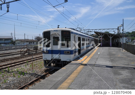 東武鉄道佐野線　葛生駅 128070406