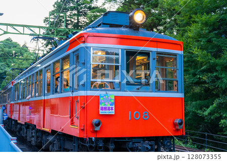《神奈川県》あじさい電車・箱根登山鉄道強羅駅 128073355