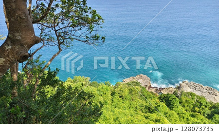 Cliff to the sea on the beach, tulungagung, indonesia 128073735