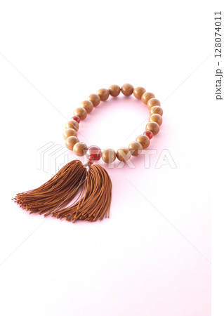 数珠の単品撮影 128074011