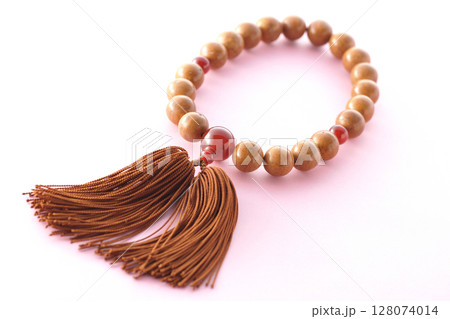 数珠の単品撮影 128074014