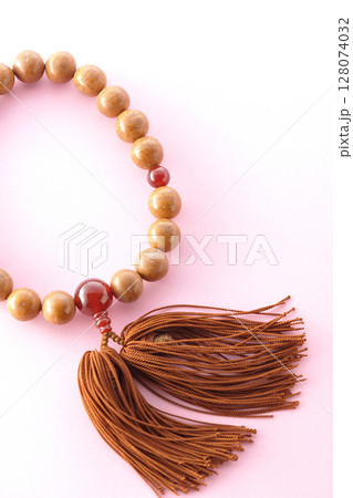 数珠の単品撮影 128074032