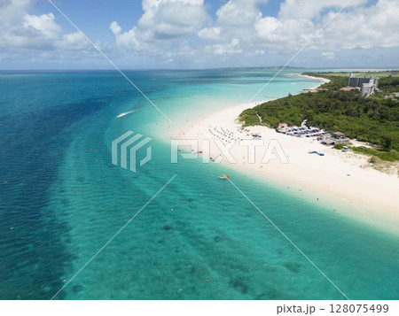 宮古島の与那覇前浜(ドローン空撮) 128075499