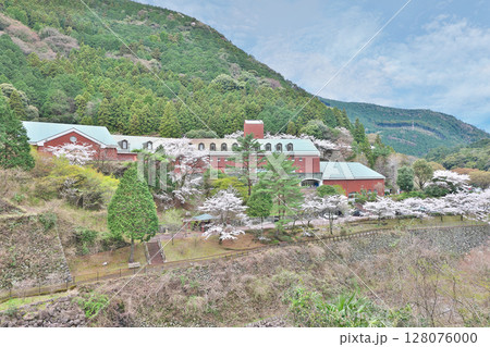 【マイントピア別子】 愛媛県新居浜市立川町 【マイントピア別子】 愛媛県新居浜市立川町 128076000