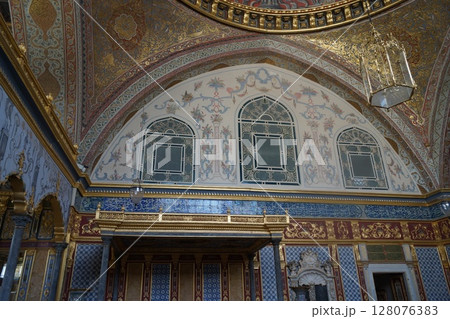 トルコ イスタンブール トプカプ宮殿 スルタンの広間 128076383