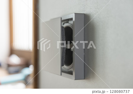 通気口 128080737