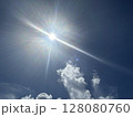 青空と太陽 128080760