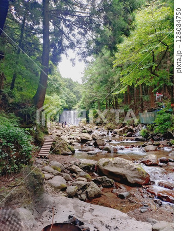綺麗な川 上流 綺麗な川 上流 128084750