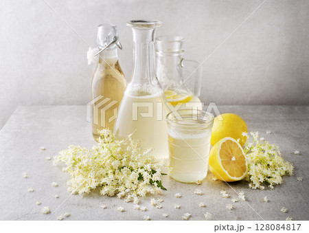 Elder flower drink Elder flower drink 128084817