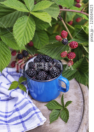 Blackberry 128084825