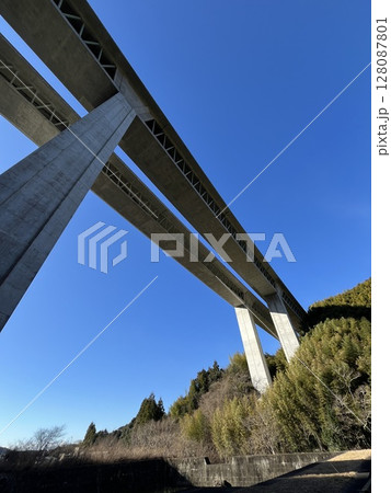 高速道路高架下　☆mar_lapin 128087801