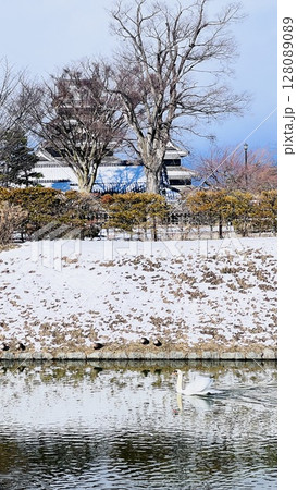 写真素材 国宝 冬の松本城 【長野県】 写真素材 国宝 冬の松本城 【長野県】 128089089
