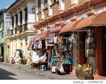 フィリピンのビガン周辺 128090342