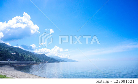 愛媛県伊予市の下灘駅周辺の海の絶景 128091521