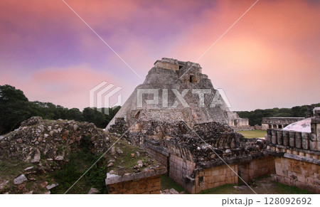 Pyramid of the magician, Uxmal, Yucatan, Mexico Pyramid of the magician, Uxmal, Yucatan, Mexico 128092692