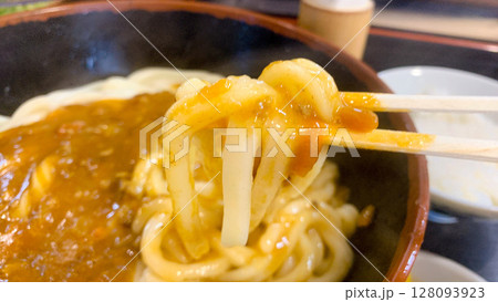 牧のうどんのカレーうどん 128093923