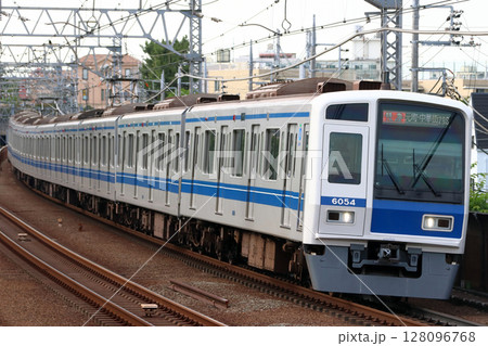 東急東横線直通：西武池袋線6000系50番台／アルミ車（特急） 128096768